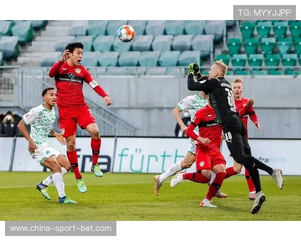 弗赖堡1-0小胜云达不莱梅,射门数劣势下防守体系见效 弗赖堡1-0小胜云达不莱梅,射门数劣势下防守体系见效